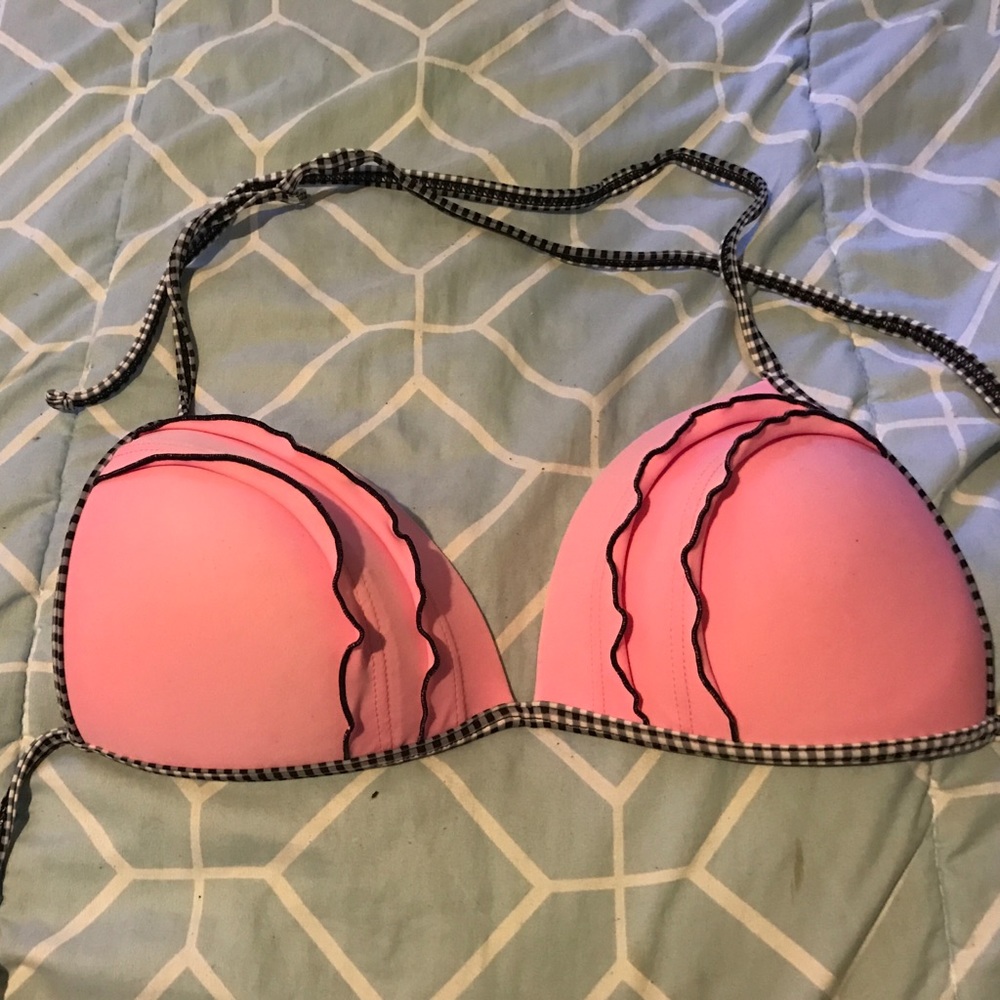 Pink bikini top
