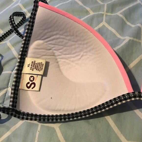 Pink bikini top - Picture 2 of 2