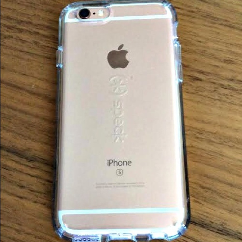 iPhone 6 speck clear case.Willing to take offers!