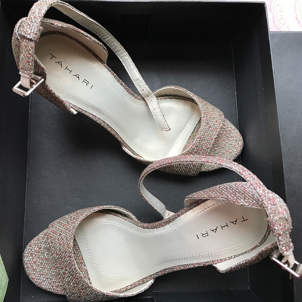 Tahari Gea Dress Shoes size 7