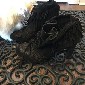 Zara. Fringe booties.