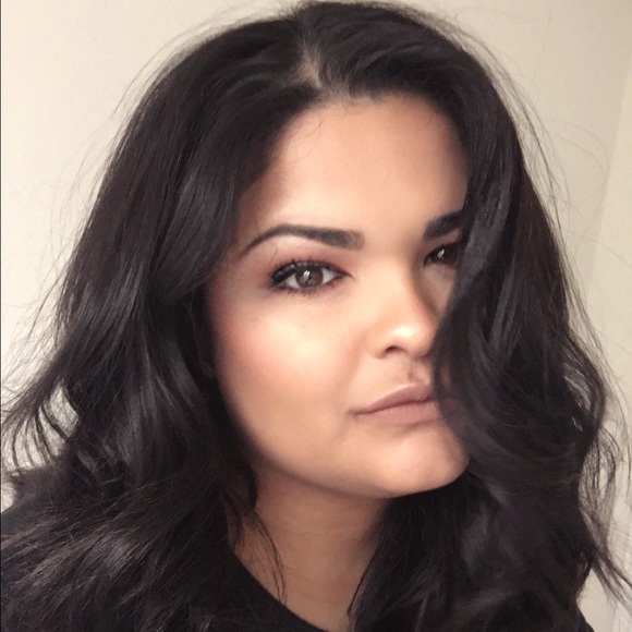 Meet your Posher, Erica - Picture 1 of 1