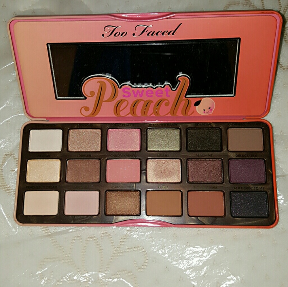TOO FACED SWEET PEACH EYESHADOW PALETTE
