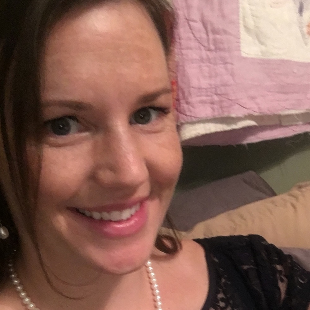 Meet your Posher, Cassandra