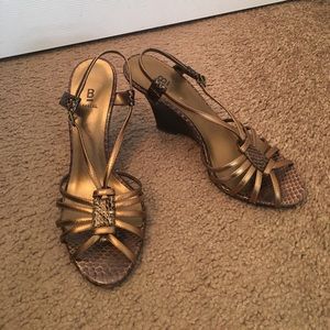 Cute brown sandal heels.