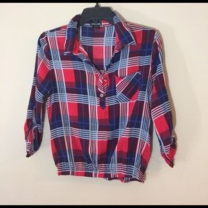 Comfortable medium plaid shirt!