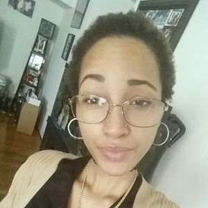 Meet your Posher, Sierra