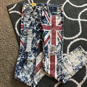 Super cute Britain 🇬🇧 flag jeans