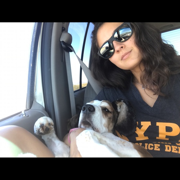 Meet your Posher, Kalee - Picture 1 of 1