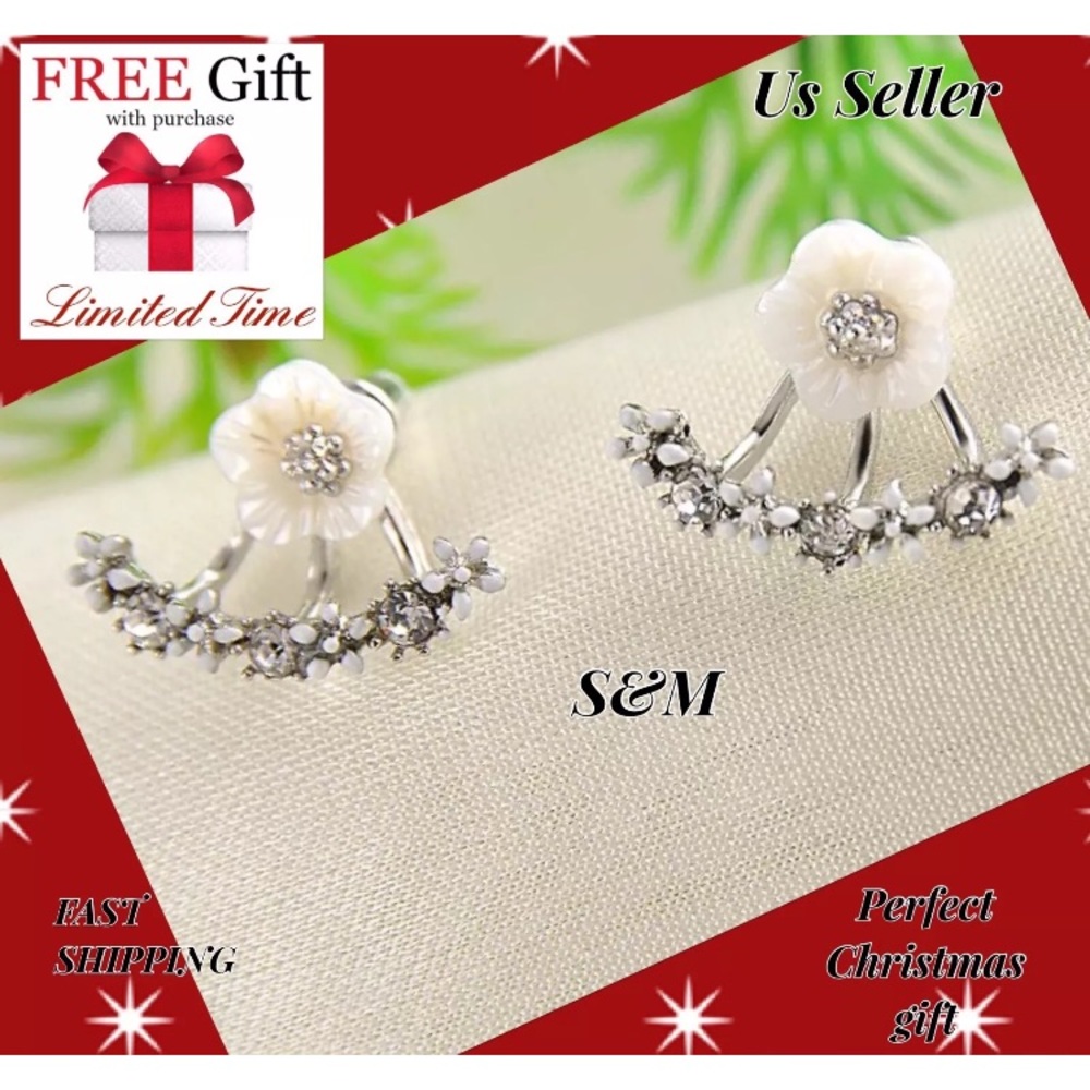 Elegant Rhinestone Stud DaisyFlower Earrings women