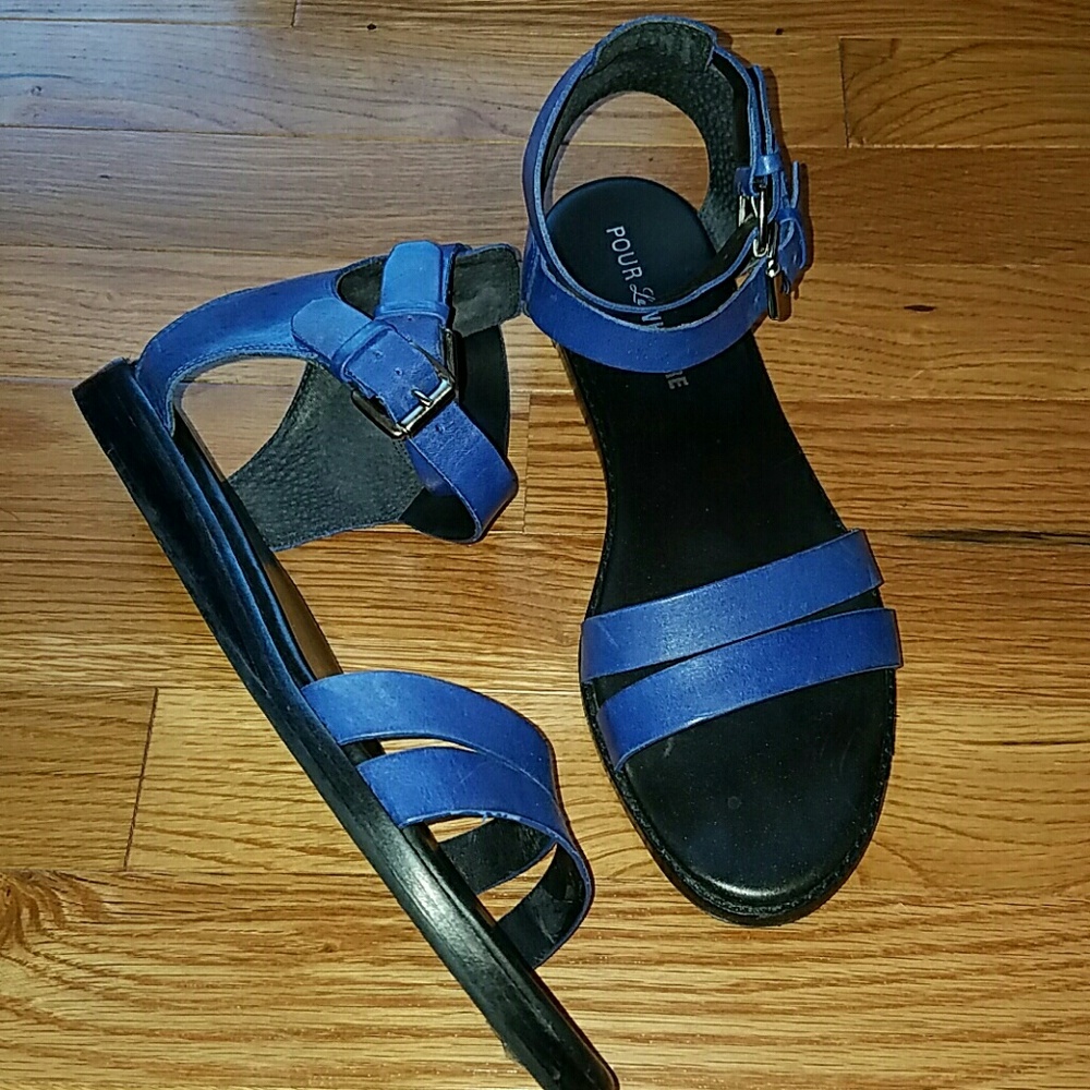 Pour La Victoire Sandal