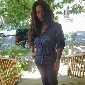 Meet your Posher, Beverley