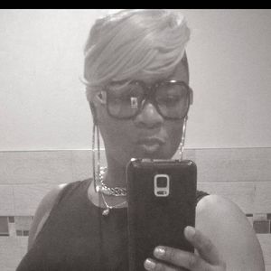 Meet your Posher, Christal