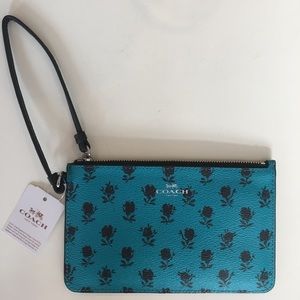 Unique Coach Wristlet