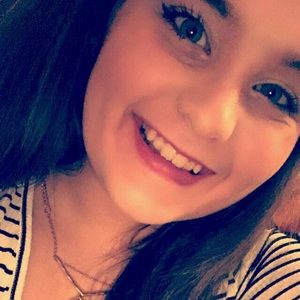 Meet your Posher, Isabelle