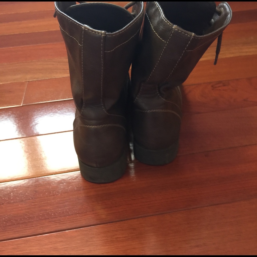 Boots - Picture 5 of 5