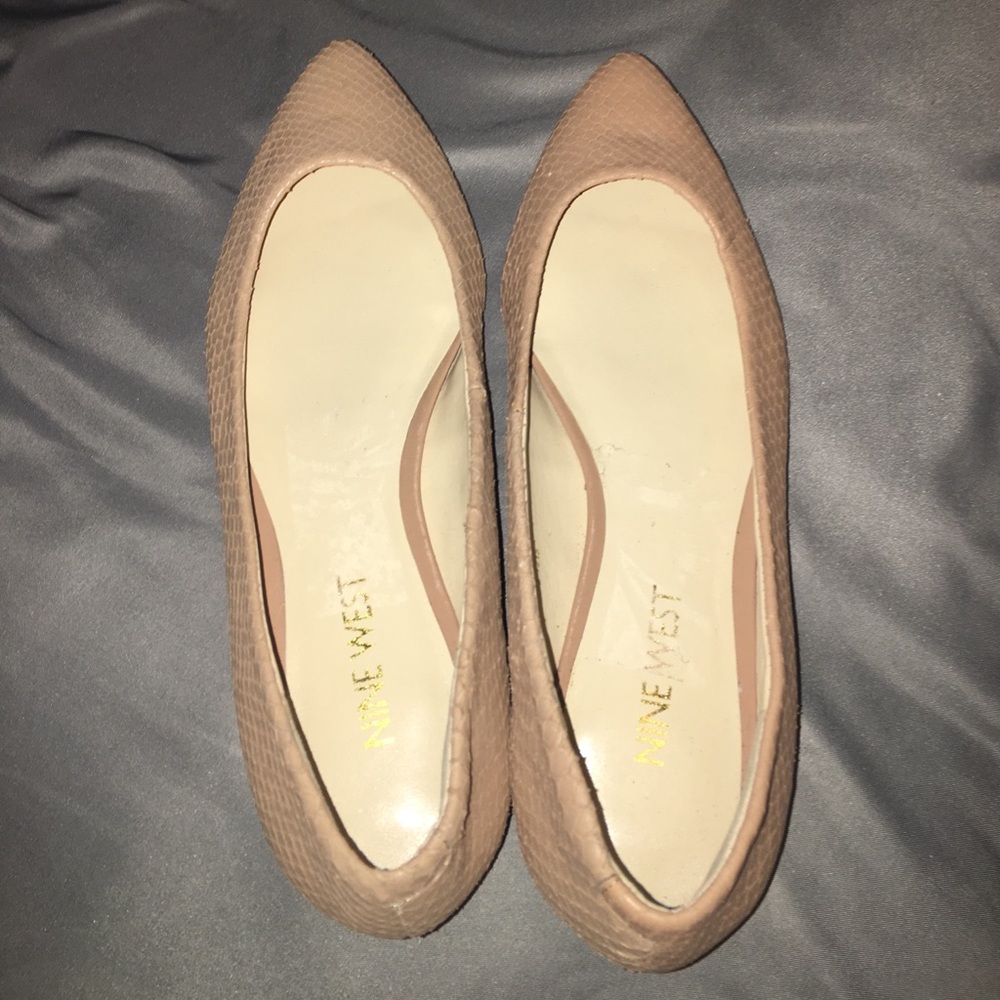 Nine West Badge Flats