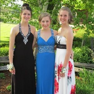 Perfect condition blue prom dress. Worn once!