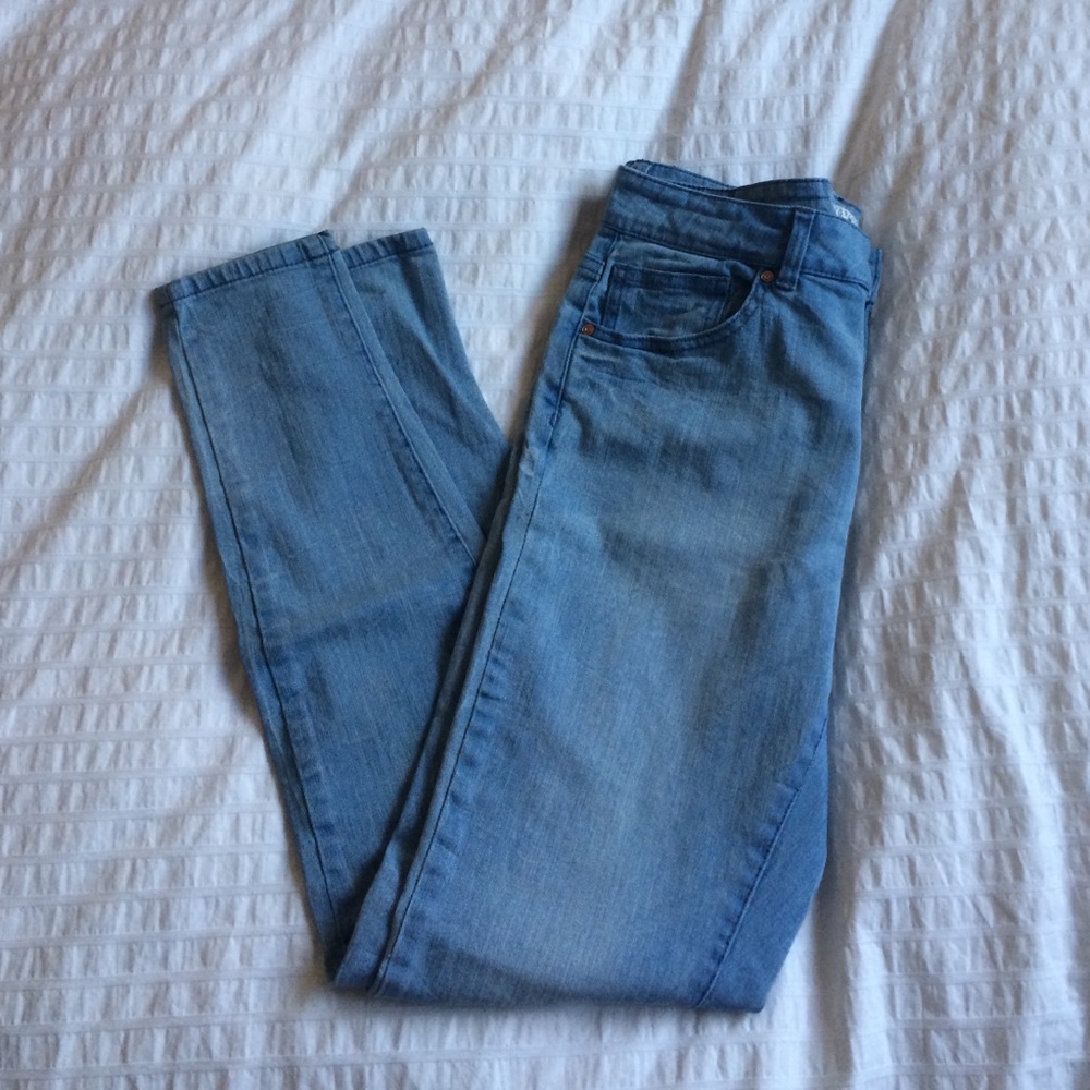 Forever 21 Denim Skinny Jeans