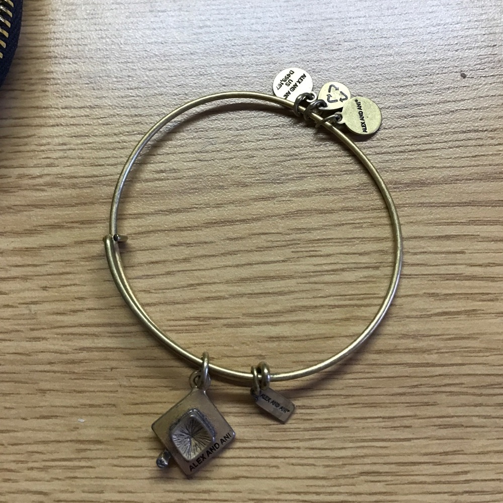 ‘Graduation’ Alex & Ani Bangle