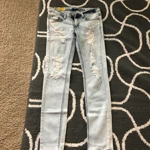 Super cute ripped light wash jeans