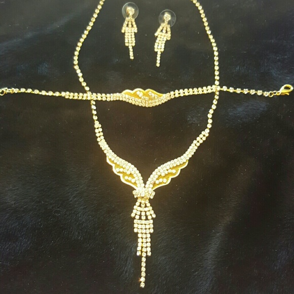 (3) Piece Rhinestone Fringe Necklace Set - Picture 2 of 4