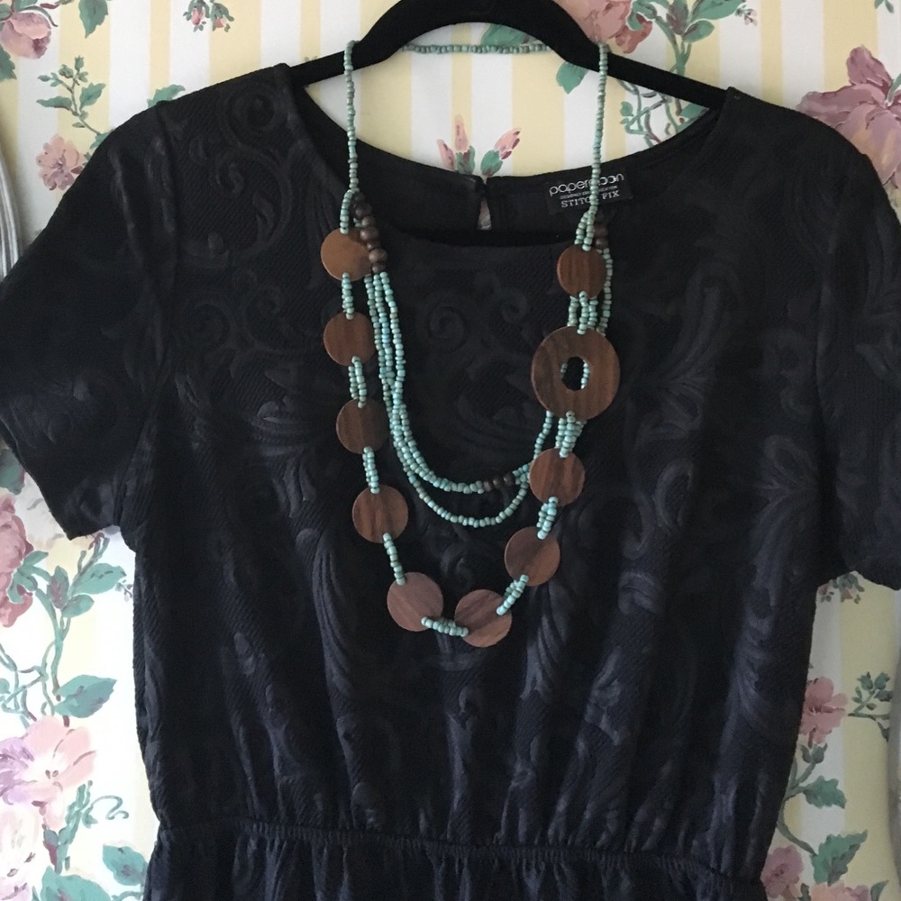 Turquoise and wood necklace
