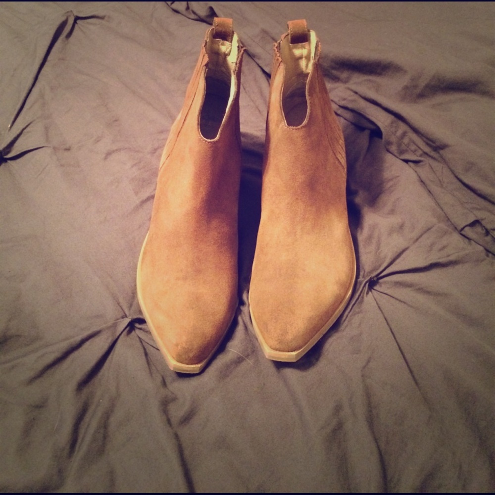 Steve Madden booties