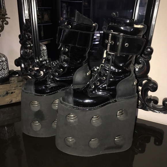 new rock spring boots