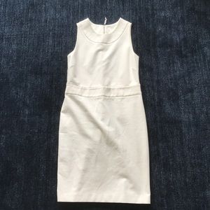 🎉SALE🎉 Banana republic winter white fitted dress