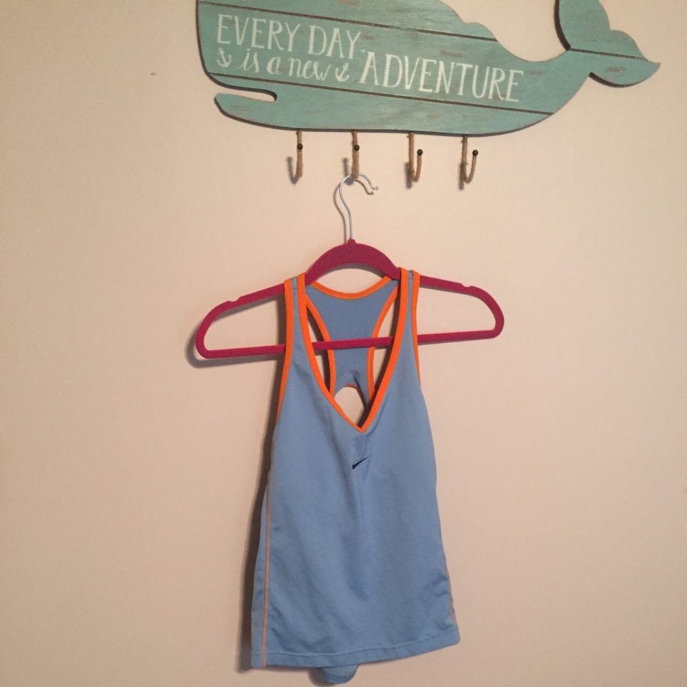 Nike workout tank top