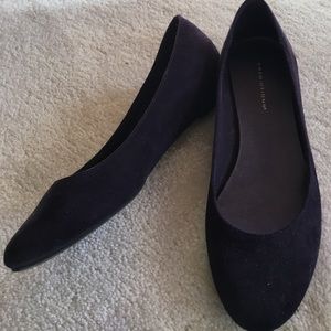 Purple wedge shoe