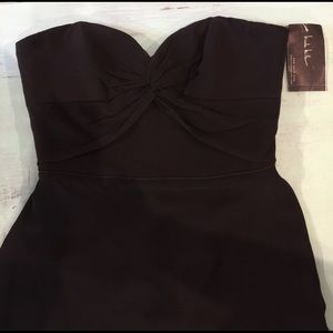 Nicole Miller Beautiful Black Strapless Dress