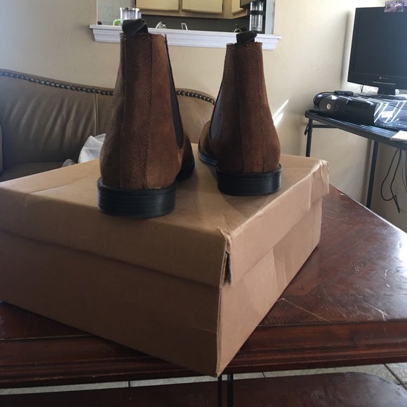 ASOS Brown suede Chelsea boots - Picture 4 of 7