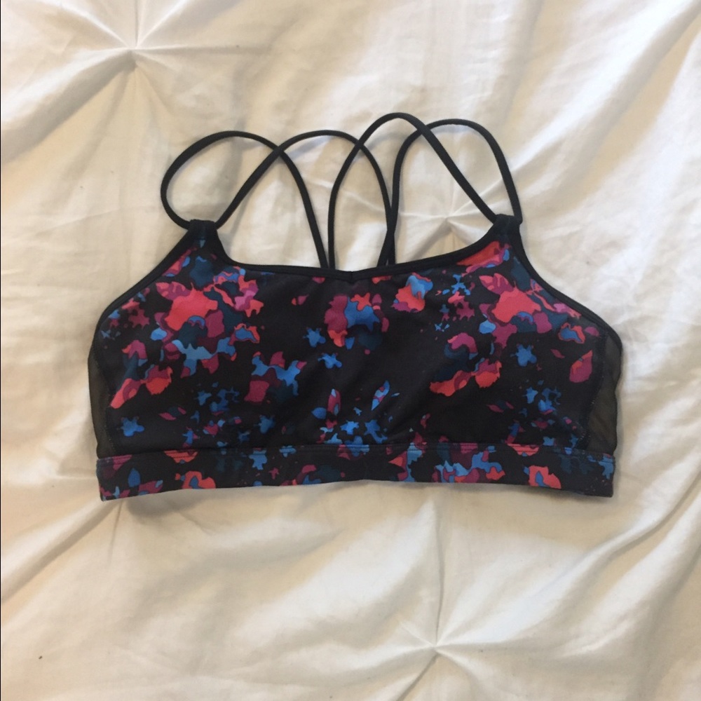 Lululemon sports bra