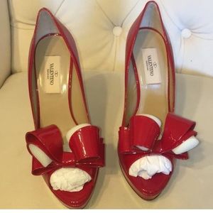 Valentino Couture Bow Red Platform Pump Valentino Couture Bow Red Platform Pump