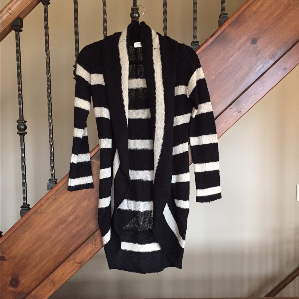 RD Style Black and Tan open cardigan