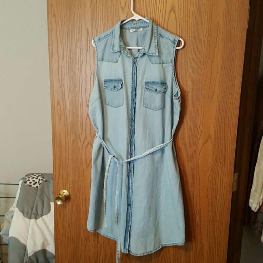 DENIM SLEEVELESS DRESS