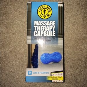 Golds Gym. Massage therapy capsule