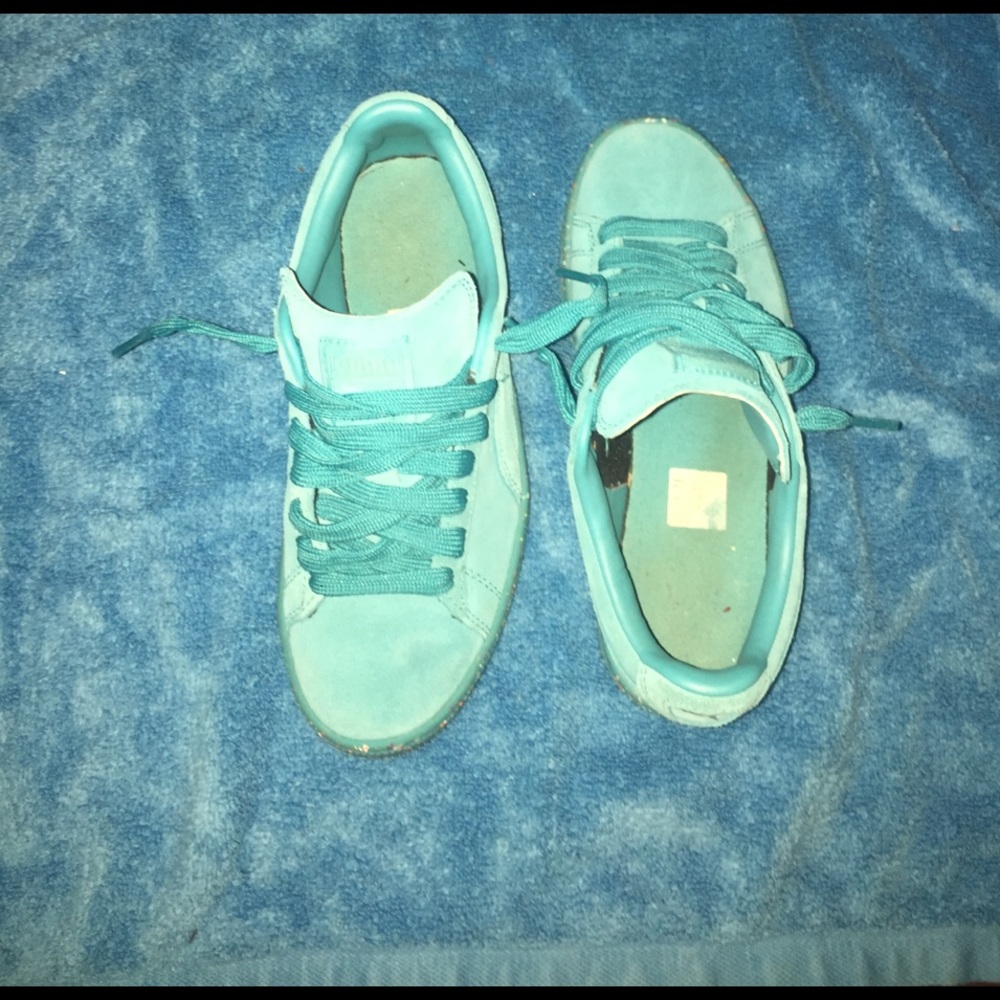 Speckled pumas