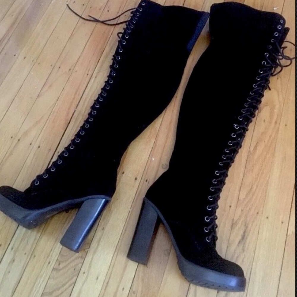 Thigh high lace up black heel boots😍