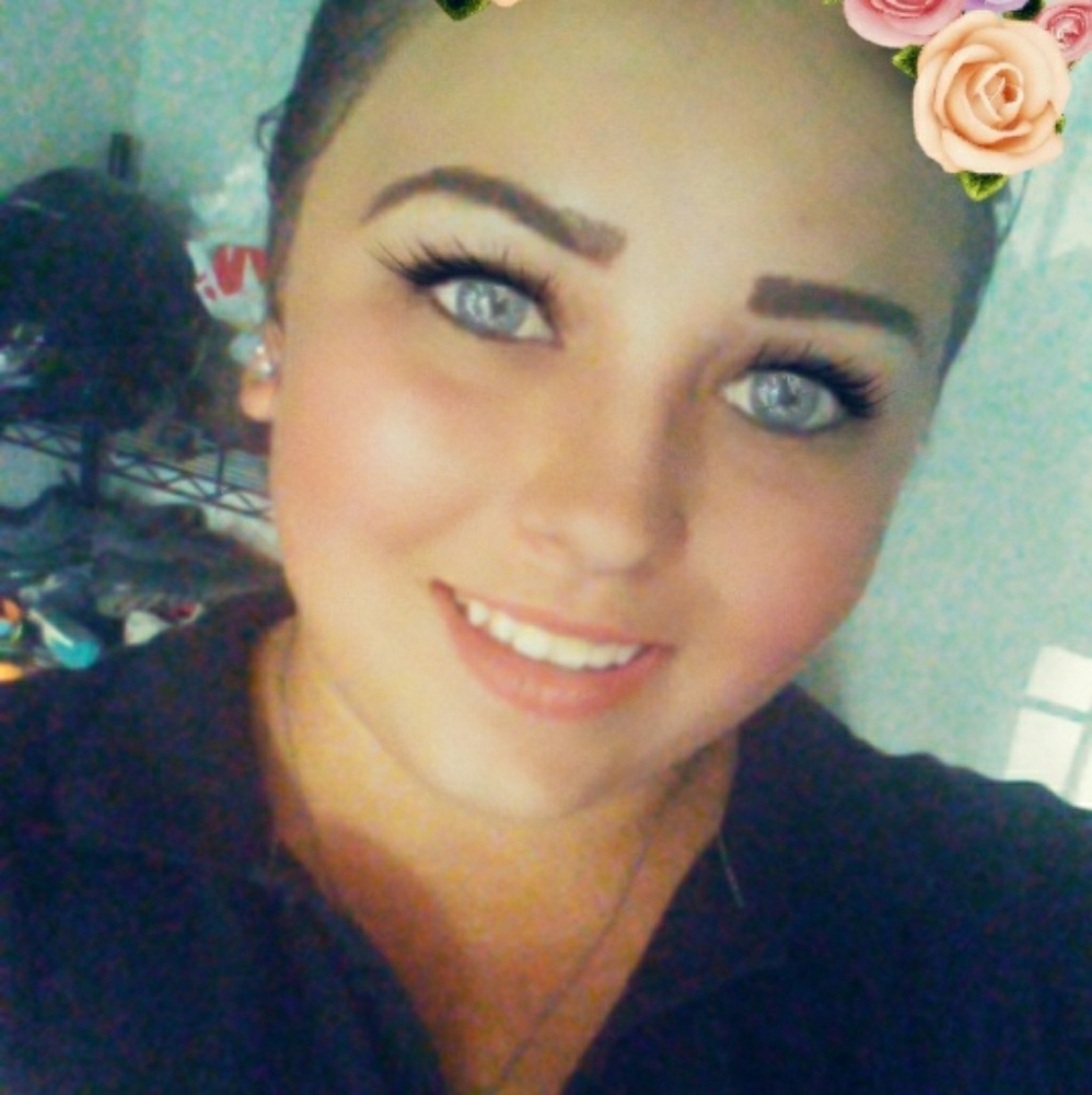 Meet your Posher, Hailey