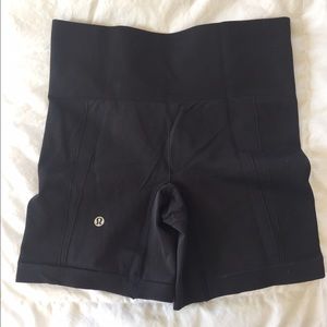 Lululemon sculpt short