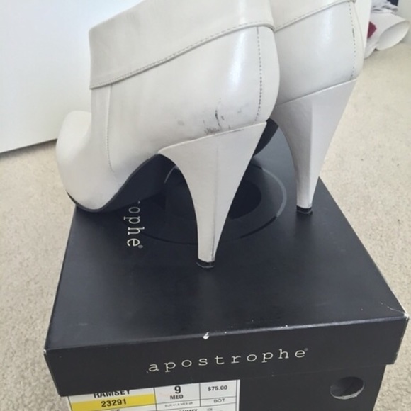 Beige booties - Picture 2 of 4