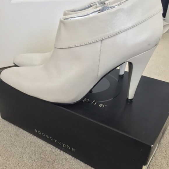 Beige booties - Picture 3 of 4