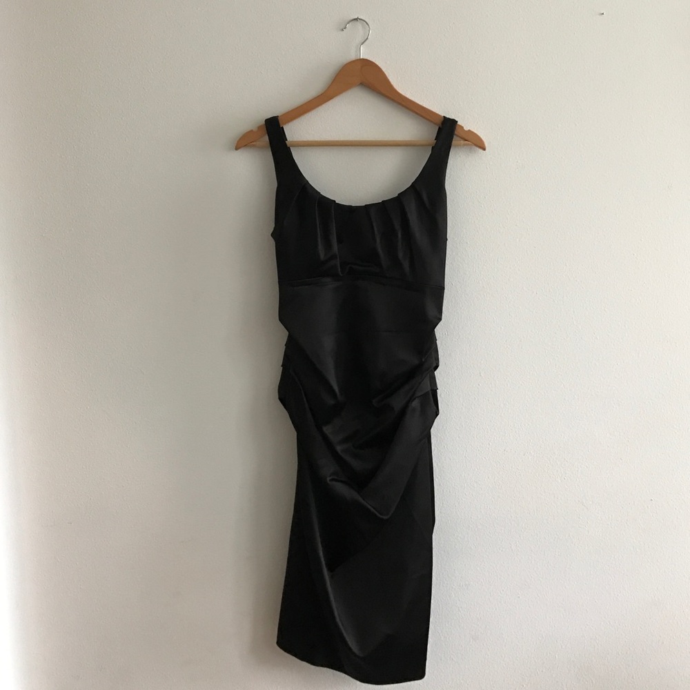 Black cocktail dress, slimming fit