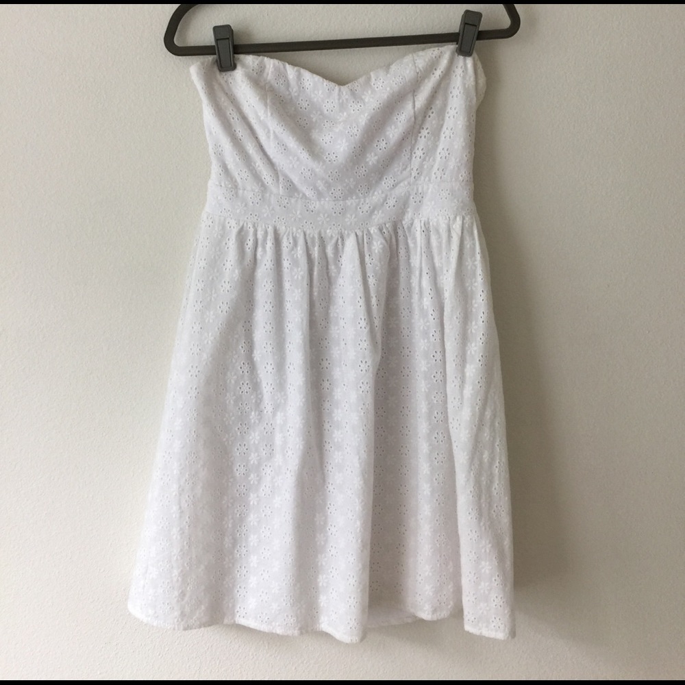 White Lace Strapless Dress