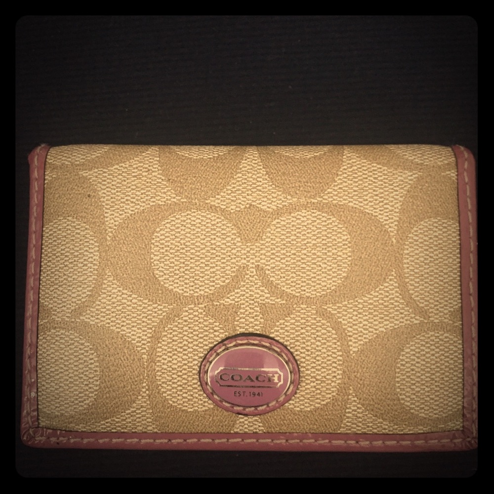 Coach wallet - compact and useful