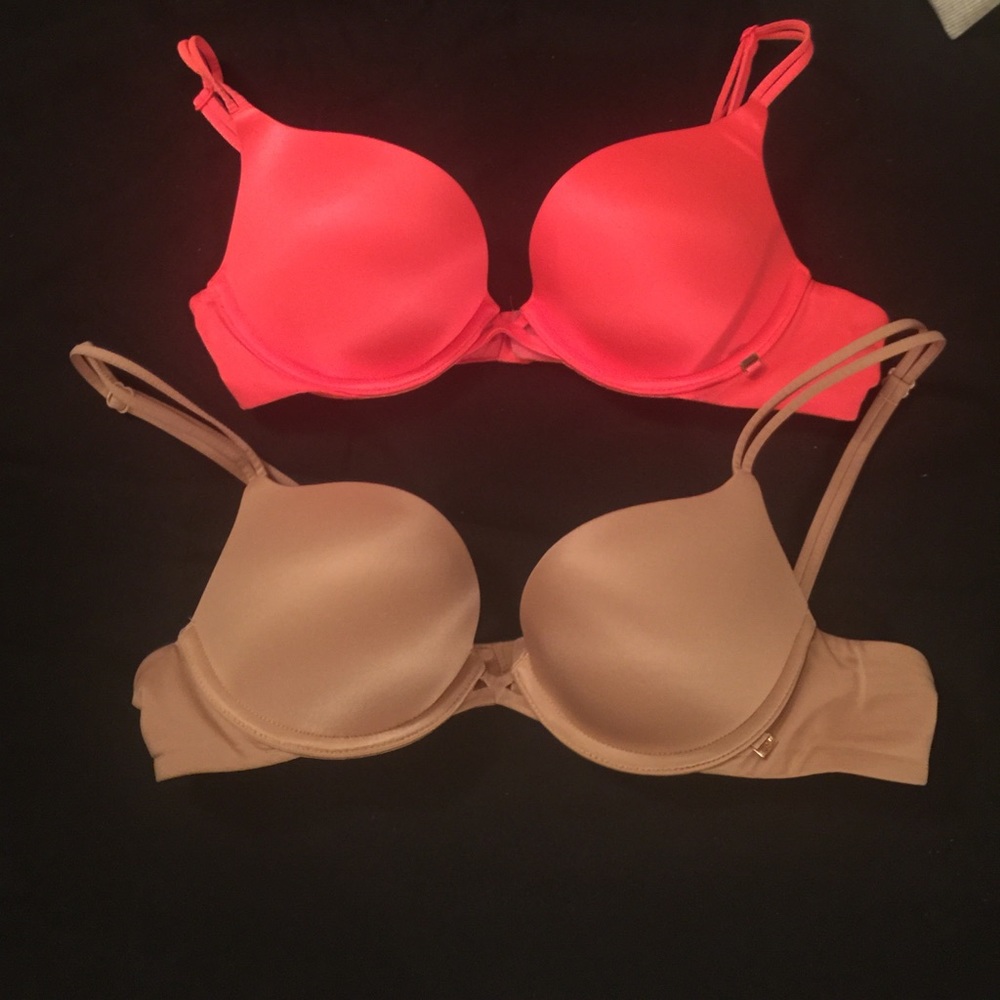 Victoria secrets very sexy bras