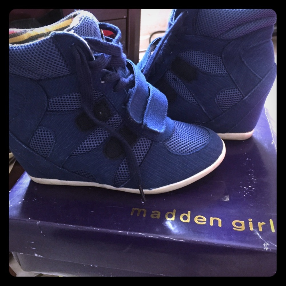 Blue Wedge sneakers
